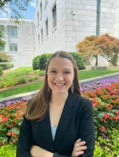 Headshot of Rebecca Kiriazes