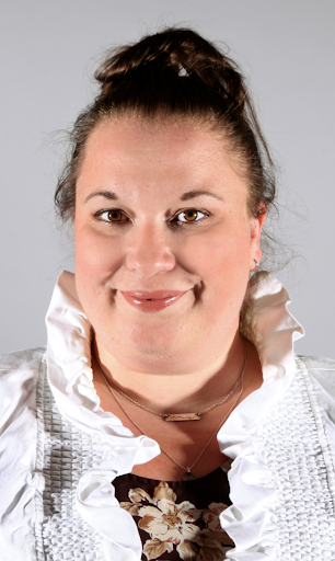 Headshot of Jasmine Yarish